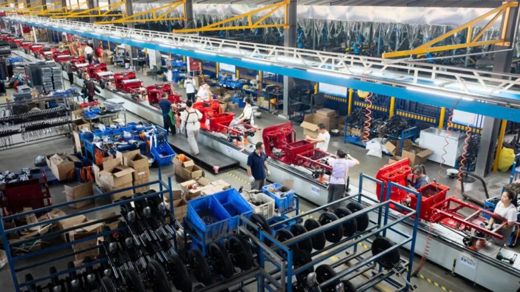 Tricycle Plate Chain Conveyor Assembly Line